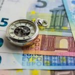 Ką daryti, jei neturite už ką mokėti paskolos