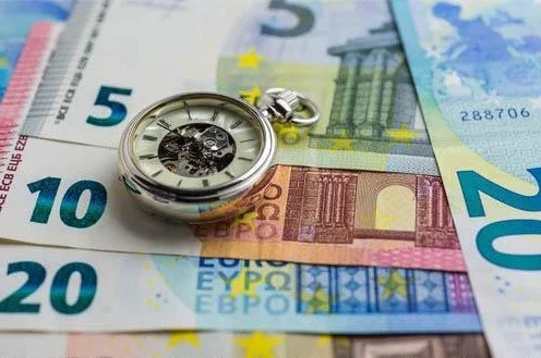 Ką daryti, jei neturite už ką mokėti paskolos